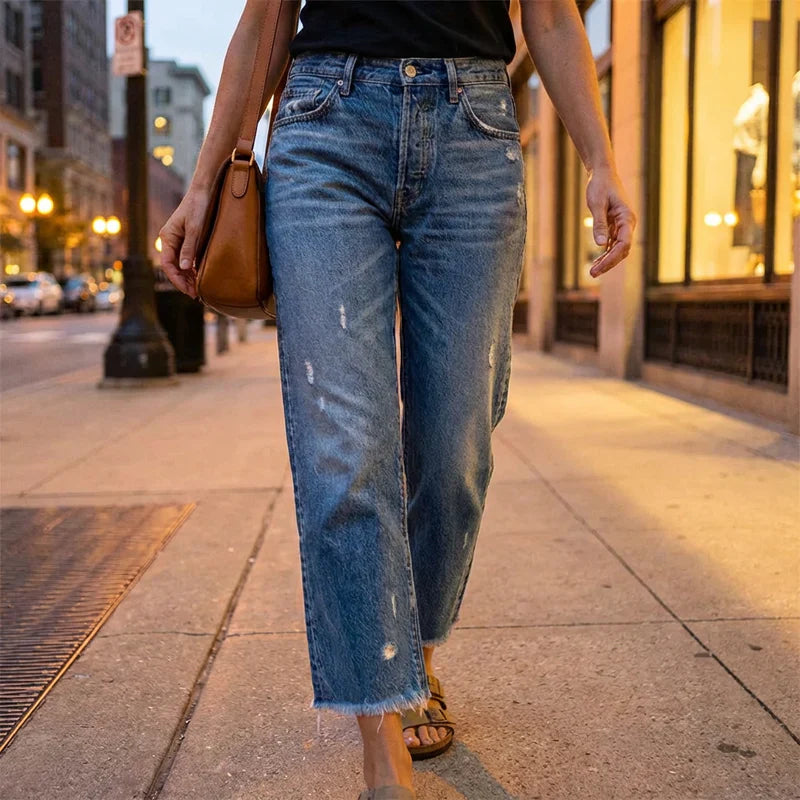 Ella | Retro Cropped Straight Jeans med Høj Talje
